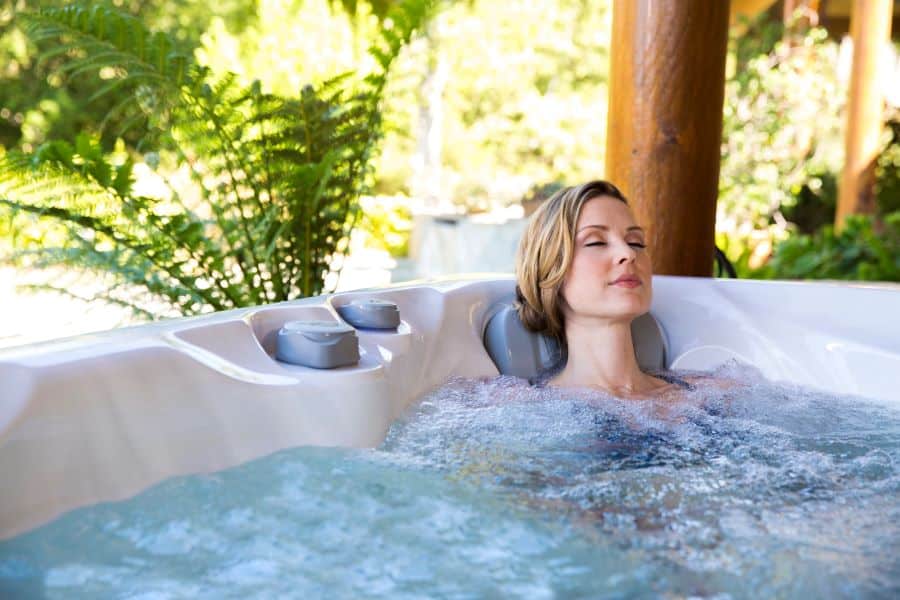 Spending Some time on hot tub can reduce Stress And Anxiety