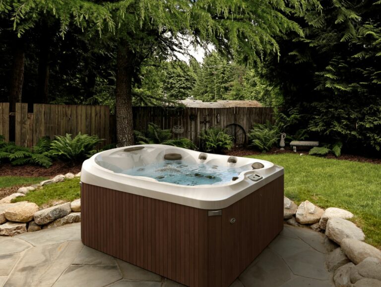 7 Amazing Hot Tub Health Benefits You’ll Love