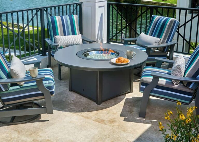 outdoor patio furniture