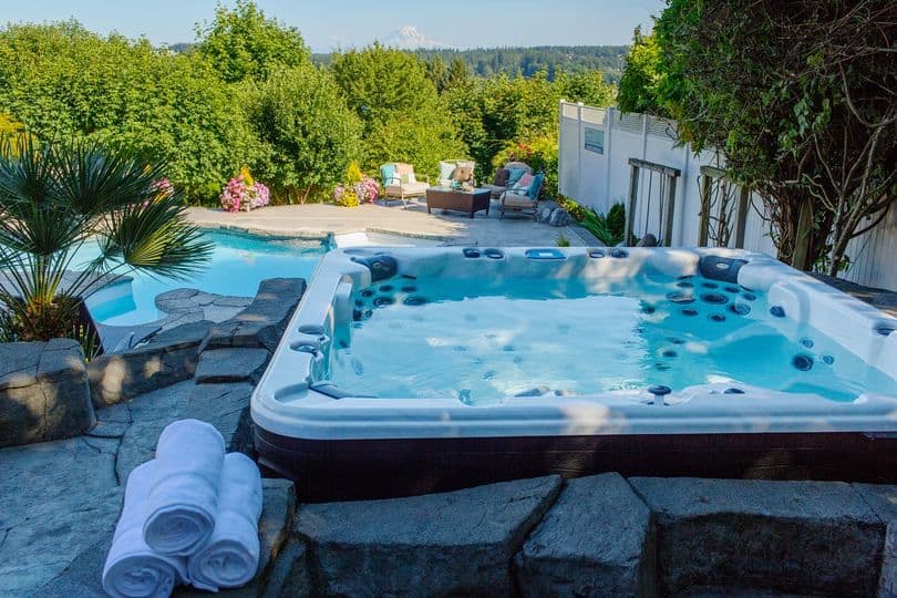 Hot Tub Installation Guide for Your Backyard in Chelan County - Swim World Chelan Uncategorized Clearwater Spas